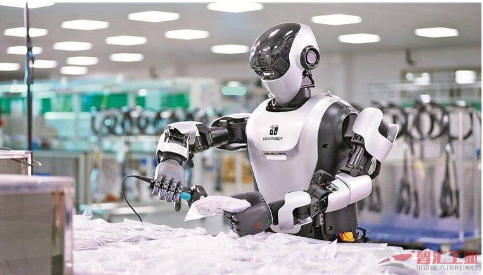 资料图：乐聚“夸父”人形机器人